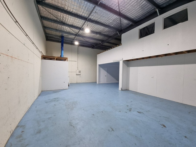 Unit 8/14-16 Stockyard Place, West Gosford NSW 2250