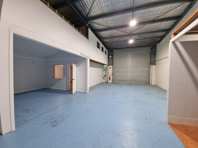 Unit 8/14-16 Stockyard Place, West Gosford NSW 2250