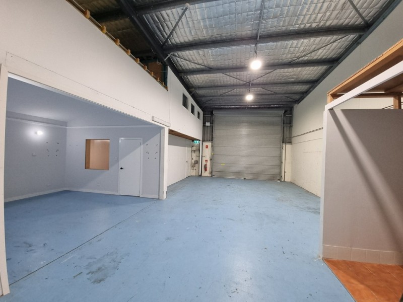 Unit 8/14-16 Stockyard Place, West Gosford NSW 2250