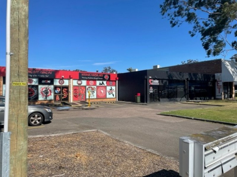 Shop 3 & 4/4 Brooks Avenue, Wyoming NSW 2250