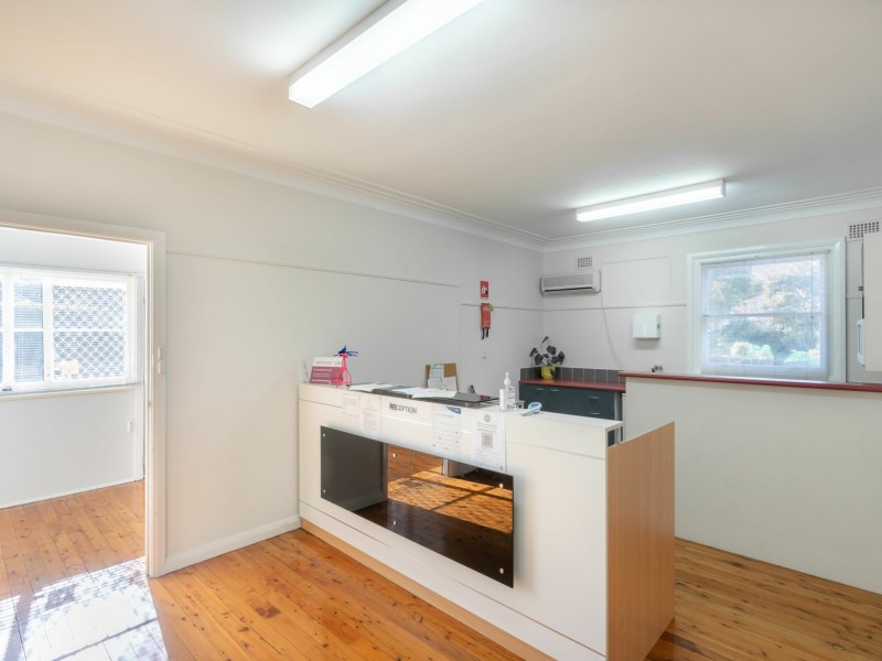 8 Wells Street, East Gosford NSW 2250