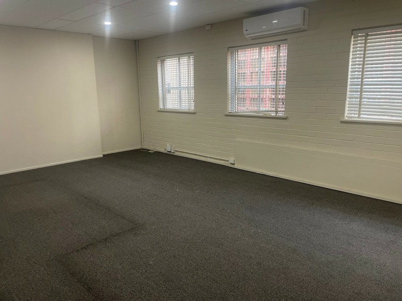 Various Suites/120 Erina Street, Gosford NSW 2250
