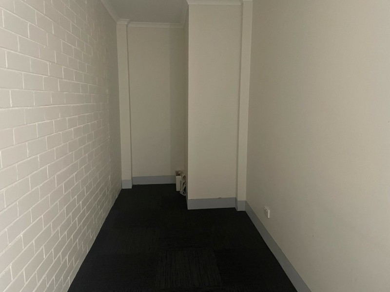 Various Suites/120 Erina Street, Gosford NSW 2250