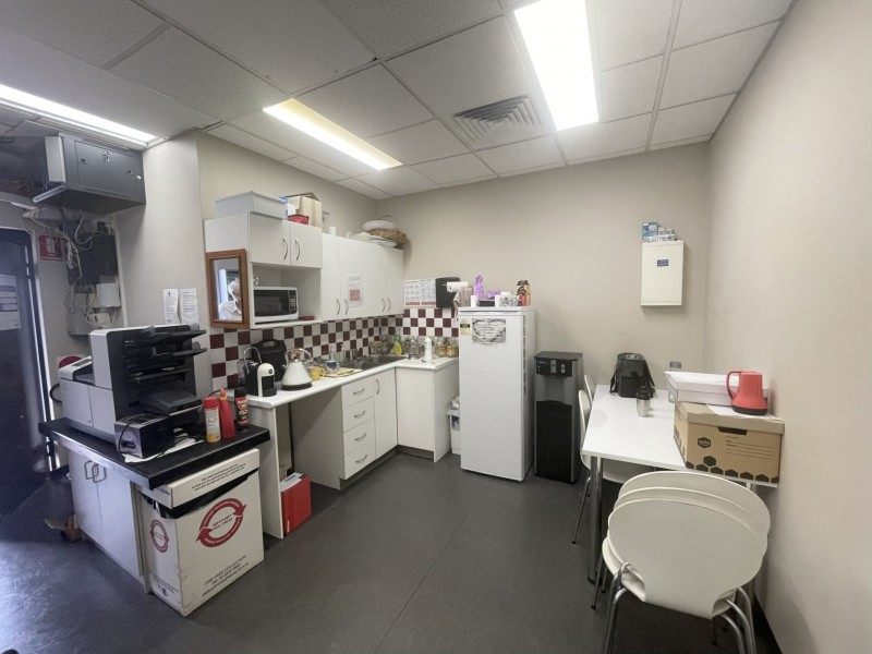 Shop 1, 2 & 3/209 Bateau Bay Road, Bateau Bay NSW 2261