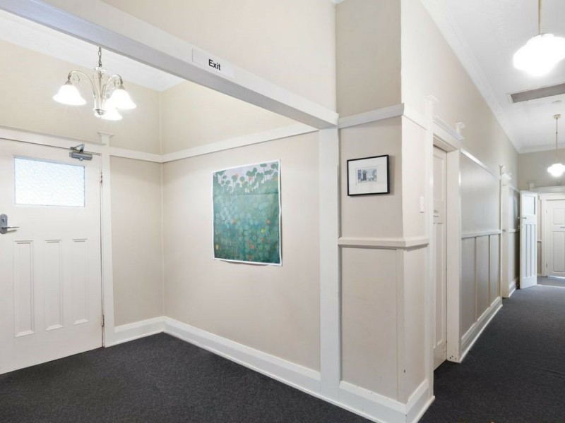 55 Hills Street, North Gosford NSW 2250