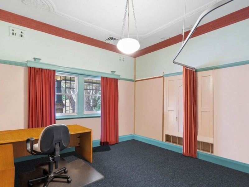 55 Hills Street, North Gosford NSW 2250