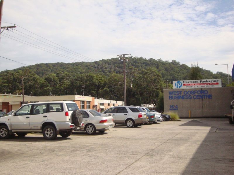 13/4 Merinee Road, West Gosford NSW 2250