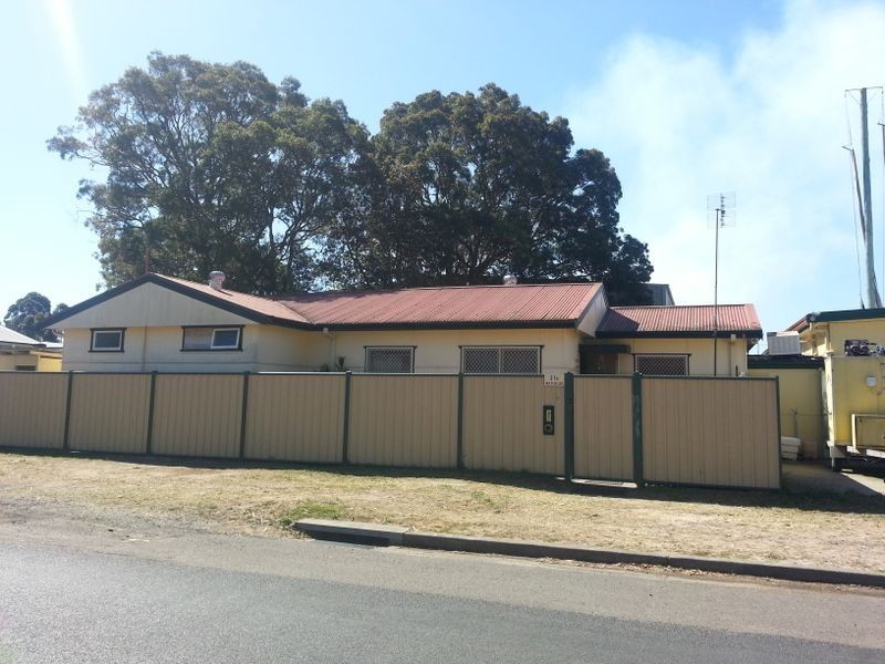 63 Trafalgar Avenue, Woy Woy NSW 2256