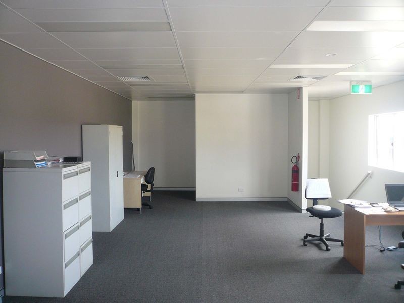 10 Willowtree Rd, Wyong NSW 2259