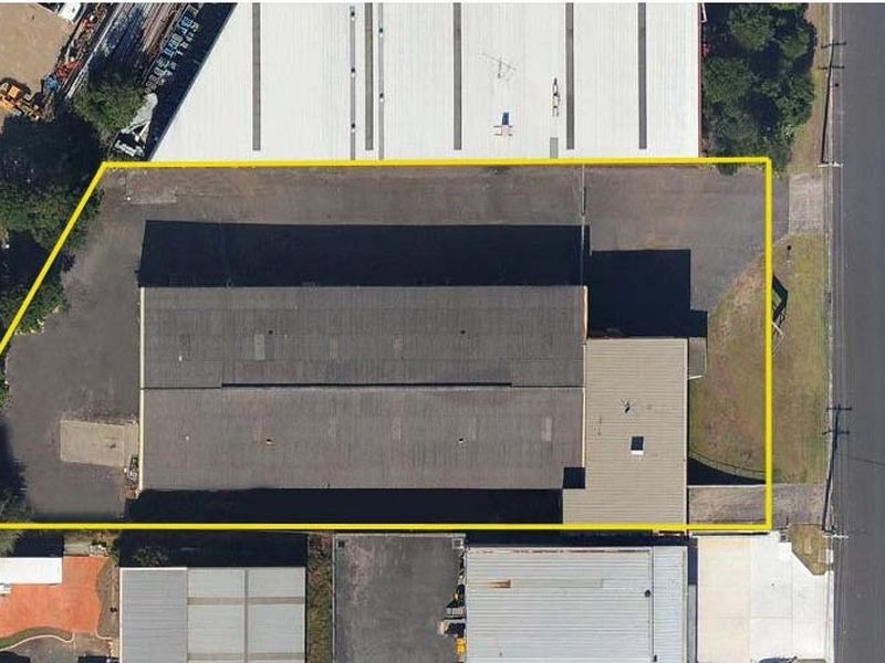 4 Carnarvon Road, West Gosford NSW 2250