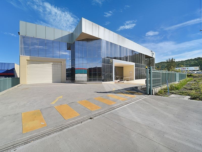 Top Floor/32 Central Coast Highway, West Gosford NSW 2250