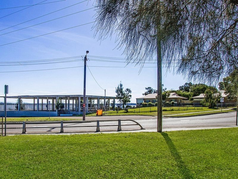 2 Main Road, Toukley NSW 2263