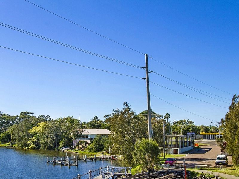 2 Main Road, Toukley NSW 2263