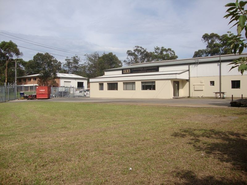 2 Newbridge Road, Berkeley Vale NSW 2261