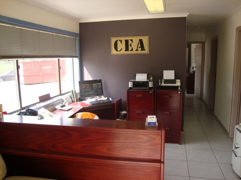 2 Newbridge Road, Berkeley Vale NSW 2261