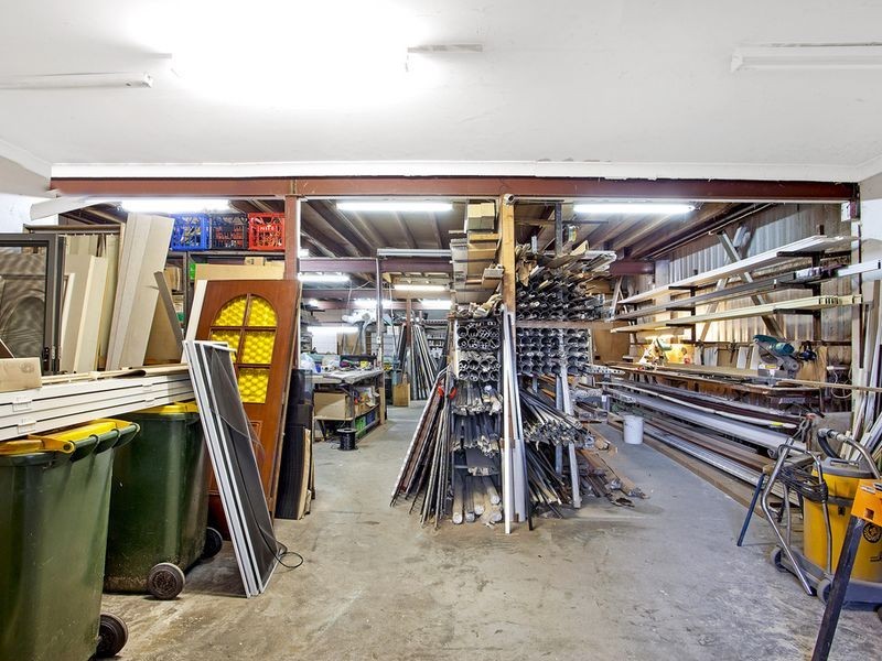 175 Central Coast Hwy (The Entrance Road), Erina NSW 2250