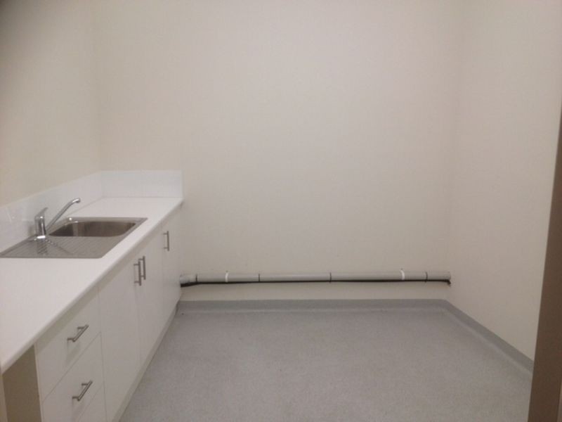 Shop 2/Unit 3/470 Pacific Highway, Wyoming NSW 2250
