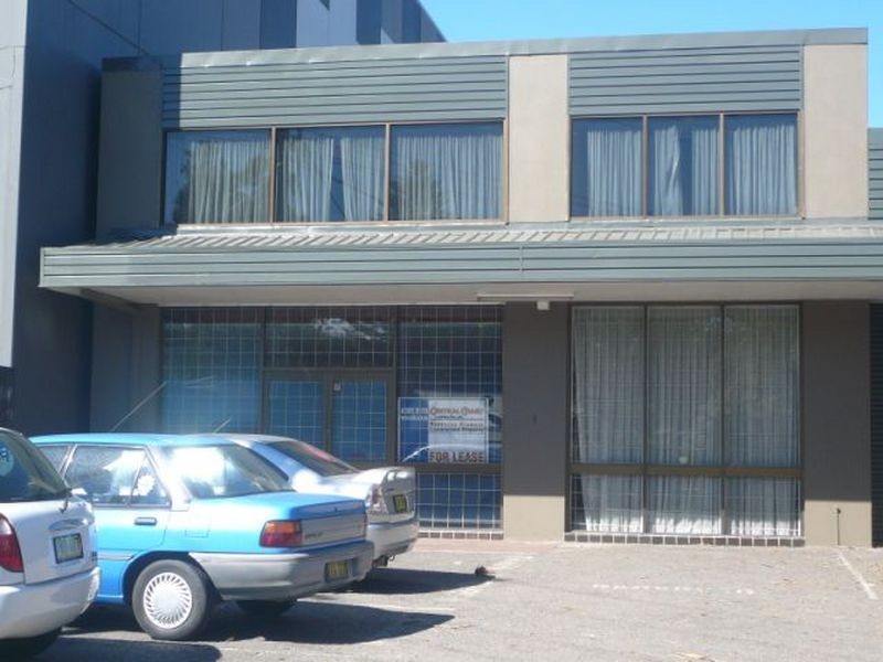 8 Barralong Road, Erina NSW 2250