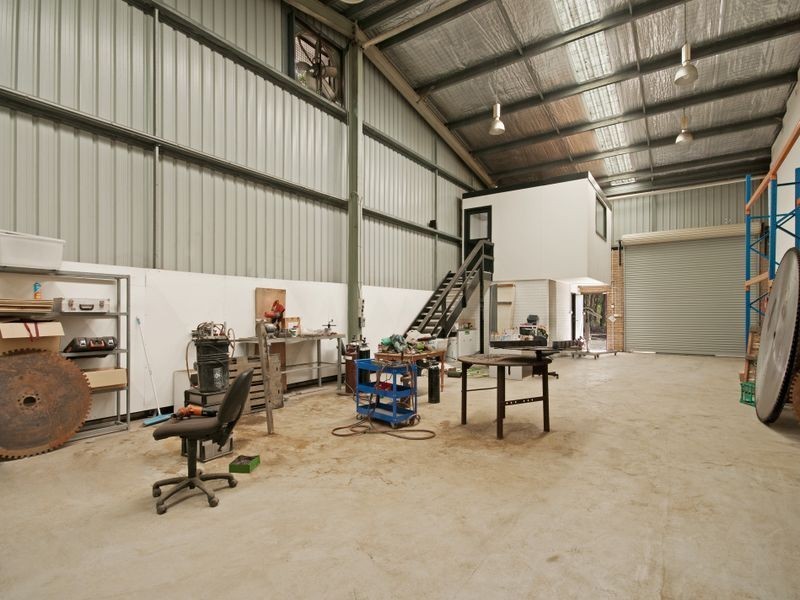 19 Hereford Street, Berkeley Vale NSW 2261