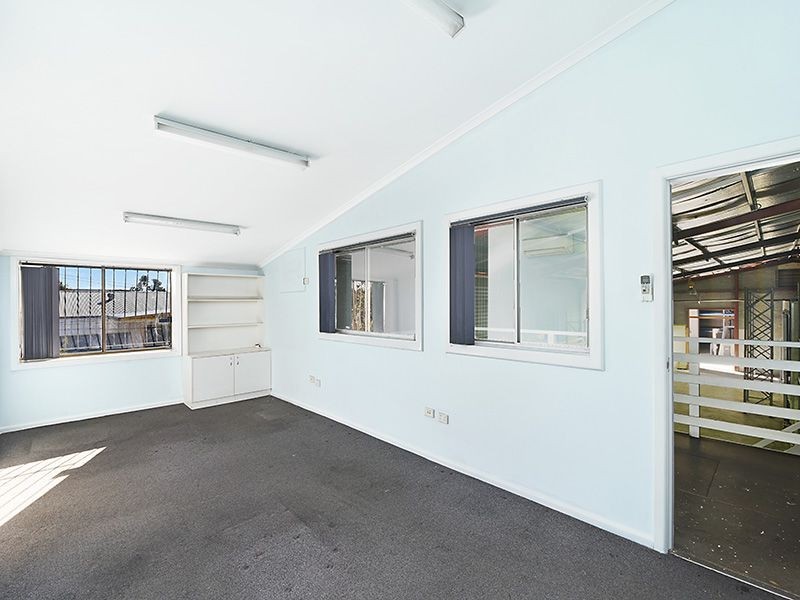 43 Gavenlock Road, Tuggerah NSW 2259