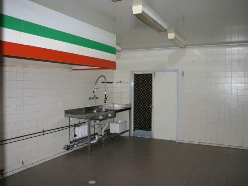 2/13 Bonnal Road, Erina NSW 2250