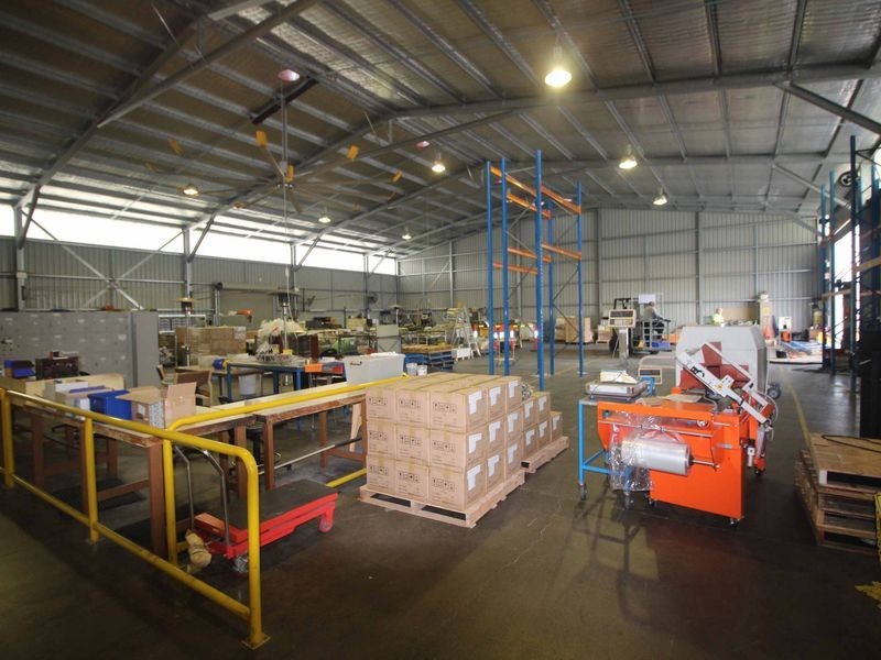 9 Bowen Crescent, West Gosford NSW 2250