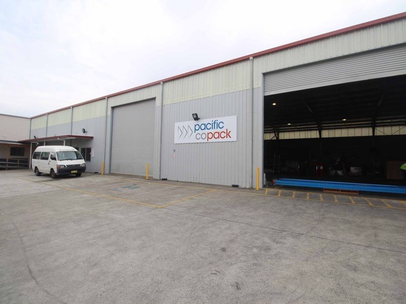 9 Bowen Crescent, West Gosford NSW 2250