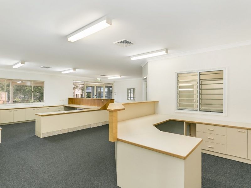 1 Comserv Close aka 25 Dell Rd, West Gosford NSW 2250