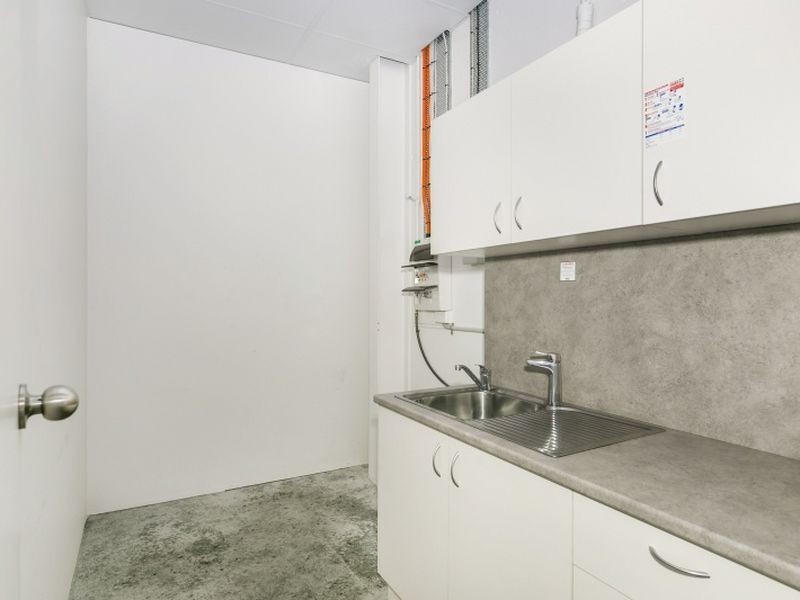 Shop 13/30 Karalta Road, Erina NSW 2250
