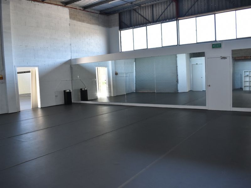 Unit 1 & 2/3 Comserv Close, West Gosford NSW 2250