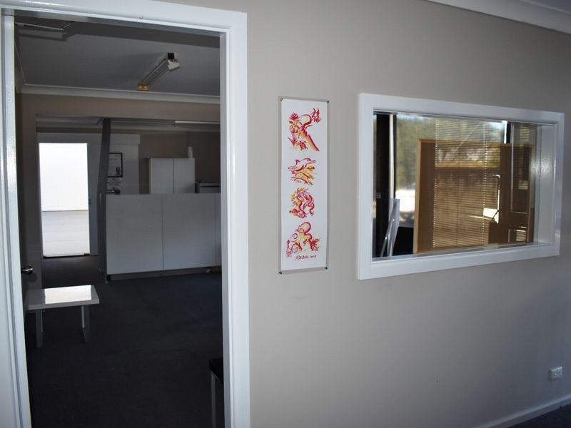 Unit 1 & 2/3 Comserv Close, West Gosford NSW 2250
