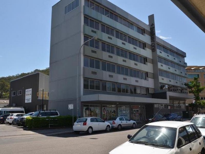 1/1-5 Baker Street, Gosford NSW 2250
