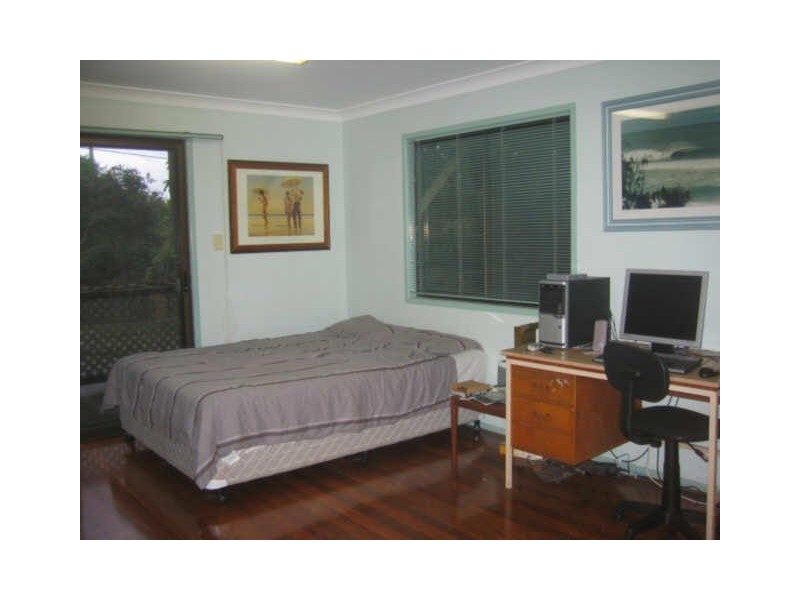 105 Taringa Parade, Indooroopilly QLD 4068