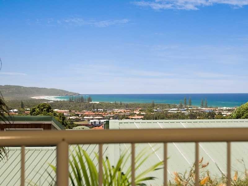 12a Stonehenge Place, Lennox Head NSW 2478