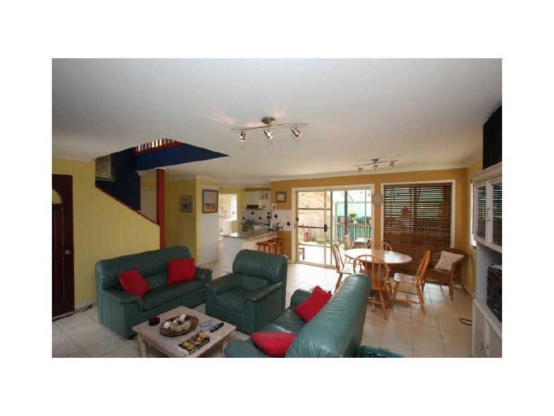 2/10 Patricia Parade, Lennox Head NSW 2478