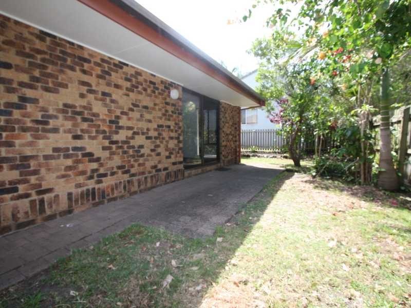 2/30 Sunrise Crescent, Lennox Head NSW 2478