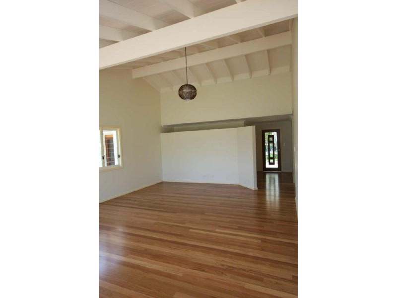 69 Hillcrest Drive, Tintenbar NSW 2478