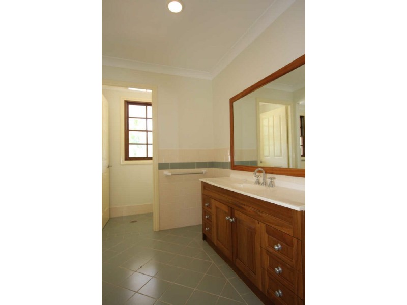 69 Hillcrest Drive, Tintenbar NSW 2478