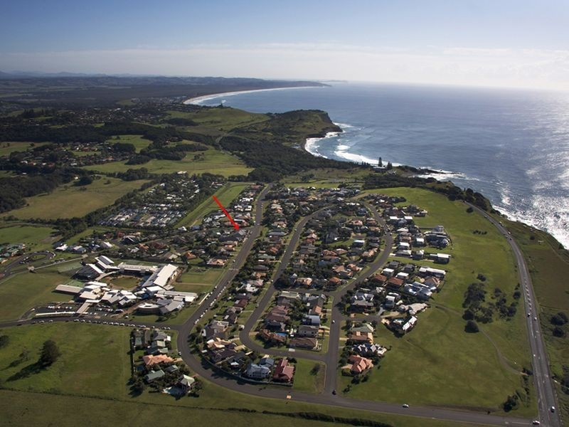 2/1 Isabella Drive, Skennars Head NSW 2478