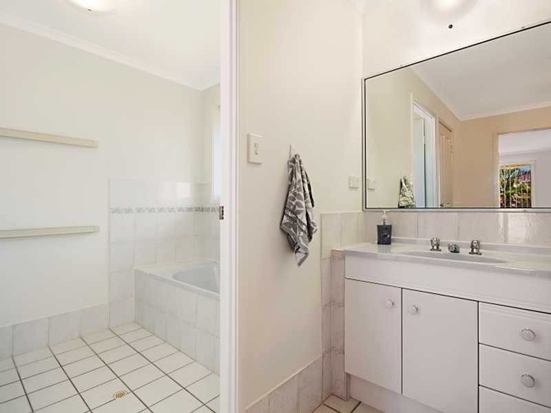 2/13 Patricia Parade, Lennox Head NSW 2478