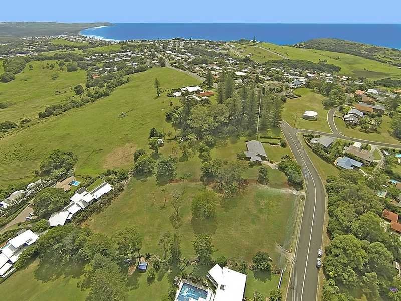 170 North Creek Road, Lennox Head NSW 2478