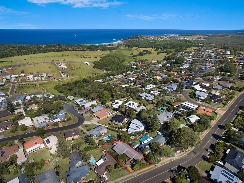 75 North Creek Road, Lennox Head NSW 2478