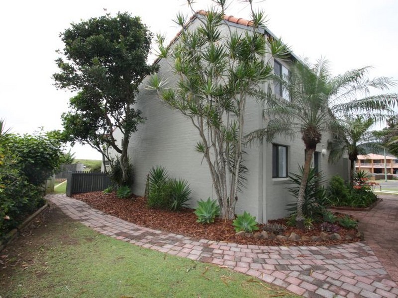 11/5-7 Tresise Place, Lennox Head NSW 2478