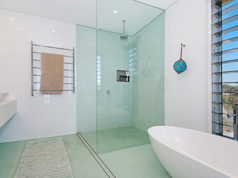 1 Rocky Point Road, Lennox Head NSW 2478