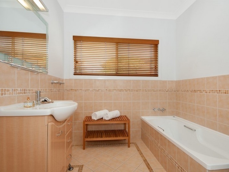 1/2 Blue Seas Parade, Lennox Head NSW 2478