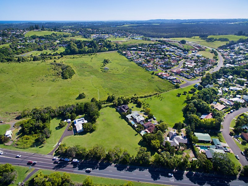 1/2 Blue Seas Parade, Lennox Head NSW 2478