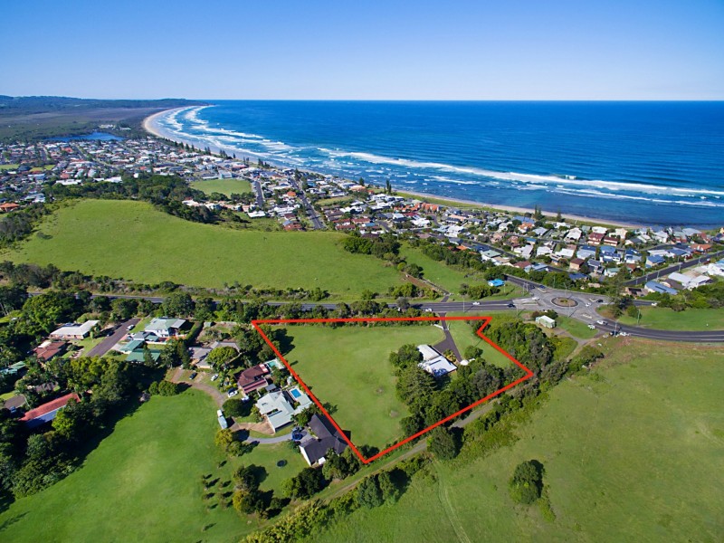 9 Byron Bay Road, Lennox Head NSW 2478