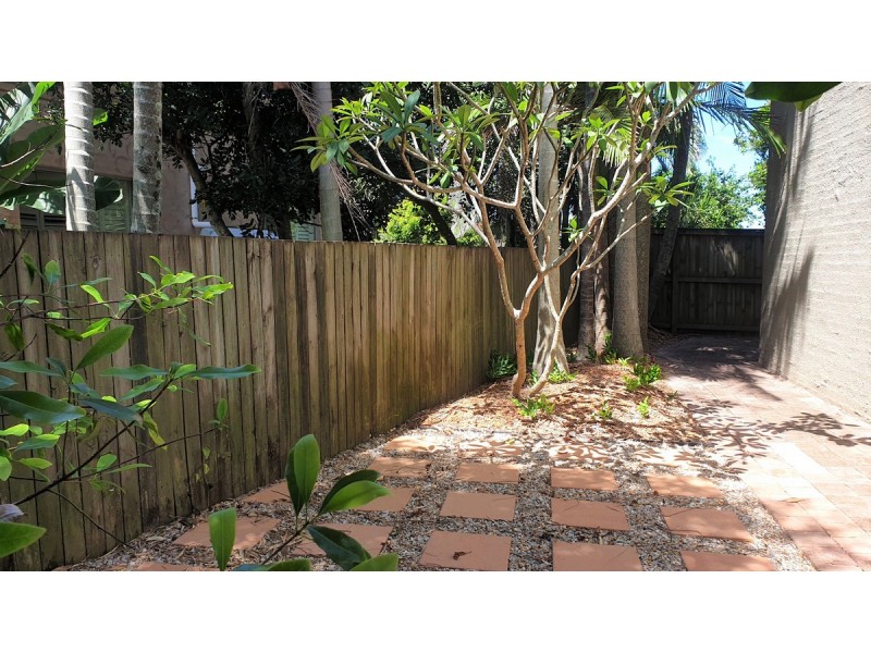 10/5-7 Tresise Place, Lennox Head NSW 2478