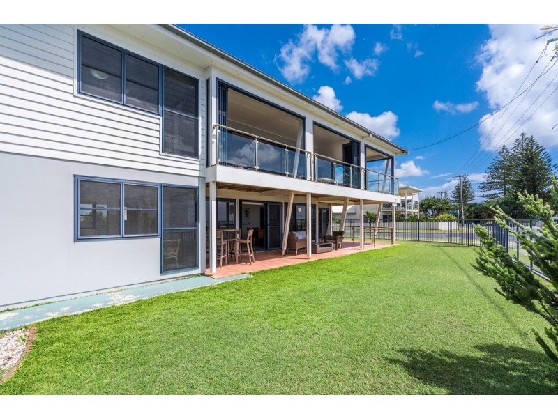 22 Pacific Parade, Lennox Head NSW 2478