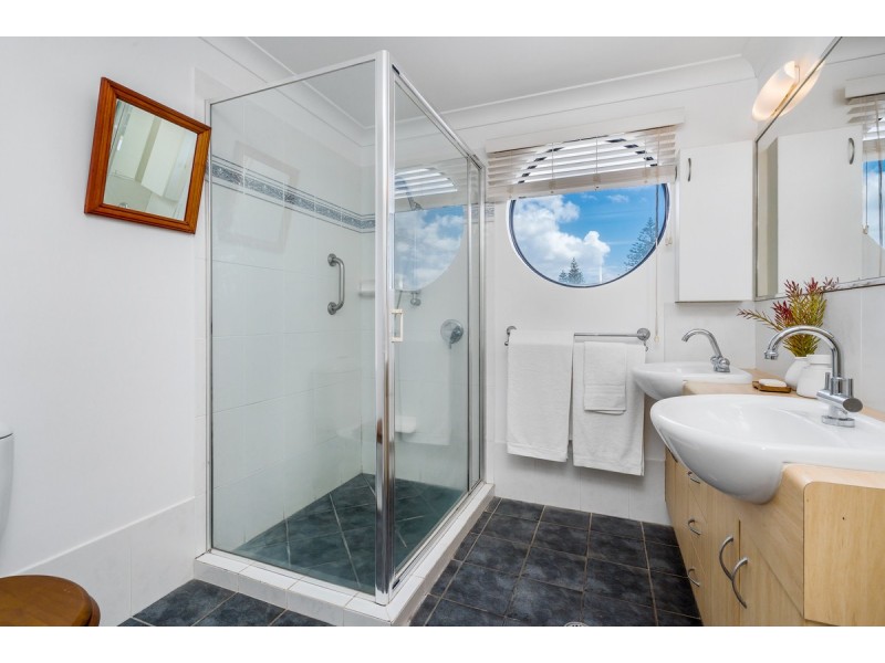 22 Pacific Parade, Lennox Head NSW 2478